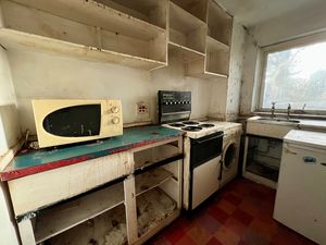 Photo 6- click for photo gallery